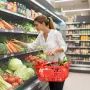 Shopping Baskets, 12 PCS, 21L Stackable PE Plastic Grocery Baskets with Metal Handles, Dense Mesh Structure, Holds up to 9.07kg,