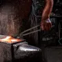 Blacksmith Tongs, 45.7 cm Wolf Jaw Tongs, Carbon Steel Forge Tongs with A3 Steel Rivets, for Horseshoes, Curved Shapes, Block Fo