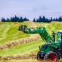 49" Hay Spear, Bale Spears 1600lbs Loading Capacity, Skid Steer Loader Tractor Attachment with 2pcs 17.5" Stabilizer Spears, Qui