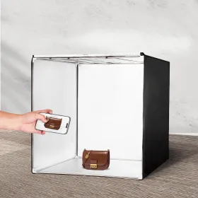 Projektorskærm med stativ, 150 tommer 16: 9 4K 1080 HD udendørs filmskærm med stativ, rynkefri projektionsskærm med