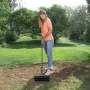 Rolling Lawn Aerator, 18-inch Heavy-Duty Manual Rolling Aerator Lawn with Detachable Handle and 27 Iron Spikes, Rolling Lawn Aer